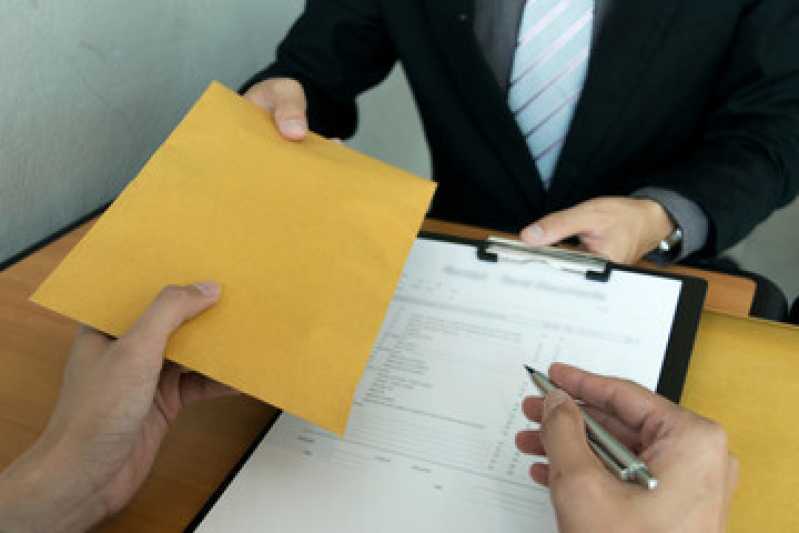 13º salário antecipado nas férias: saiba como e quando solicitar